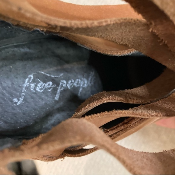 FREE PEOPLE SZ 38 Hybrid  Stacked Heel Strappy Back Zipper Ankle Boots Booties - Picture 10 of 11